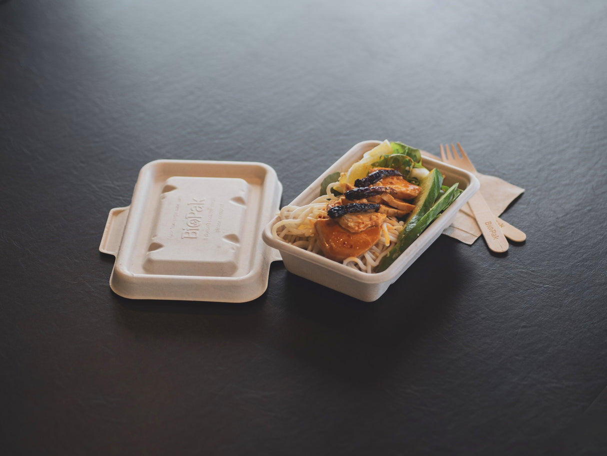 rectangular takeaway container and lid serving stir fry